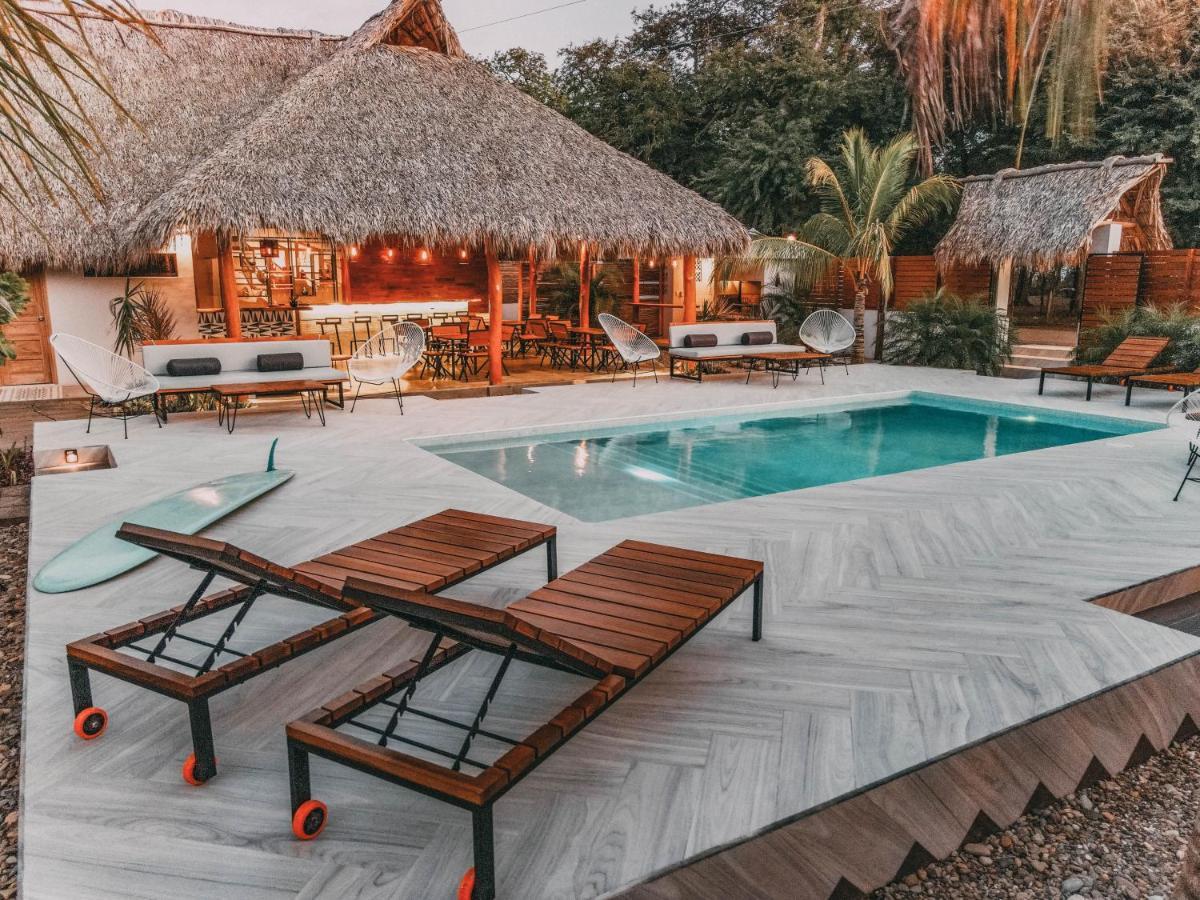 El Pez Surf Hotel بوبويو المظهر الخارجي الصورة