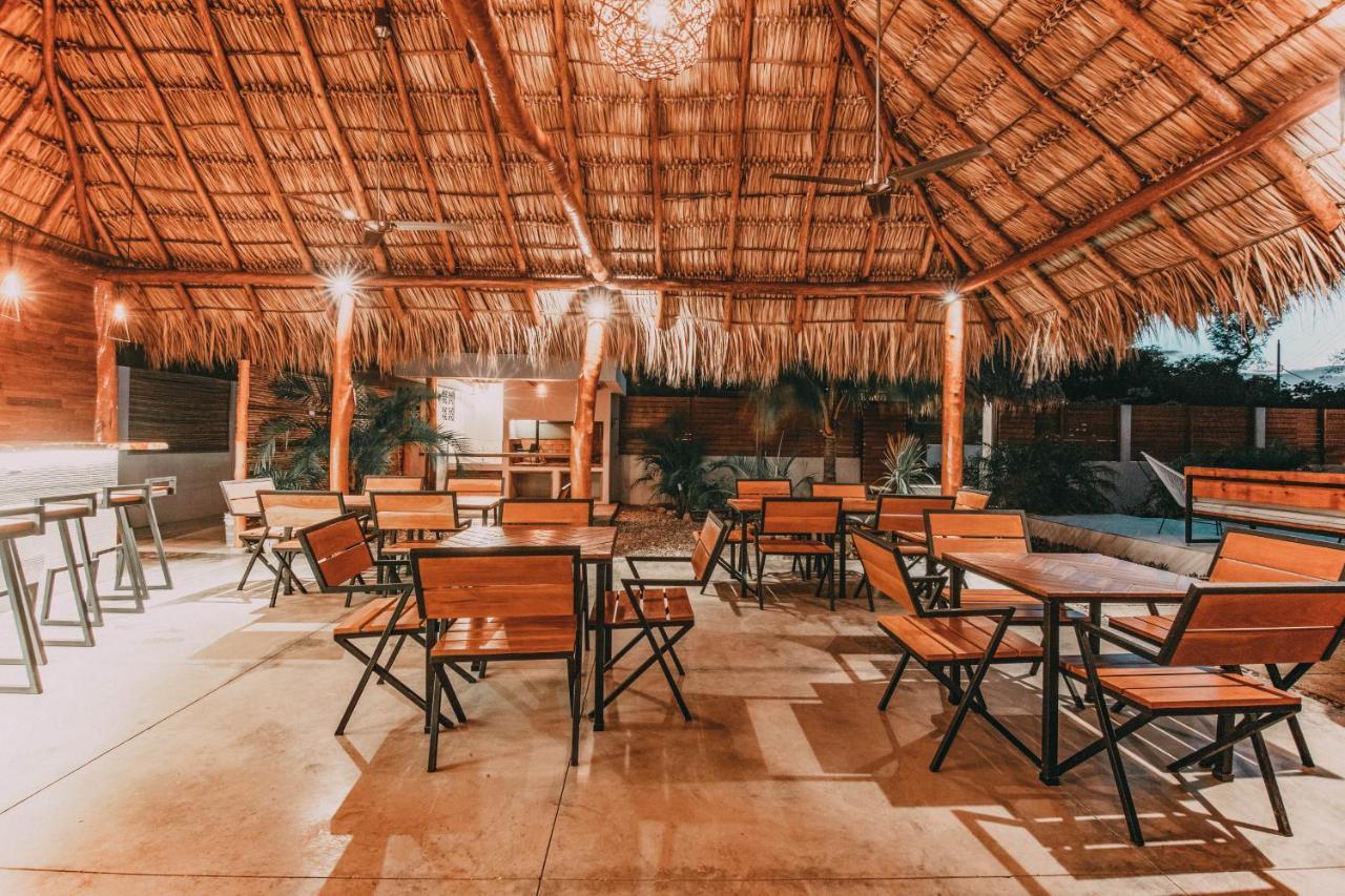 El Pez Surf Hotel بوبويو المظهر الخارجي الصورة