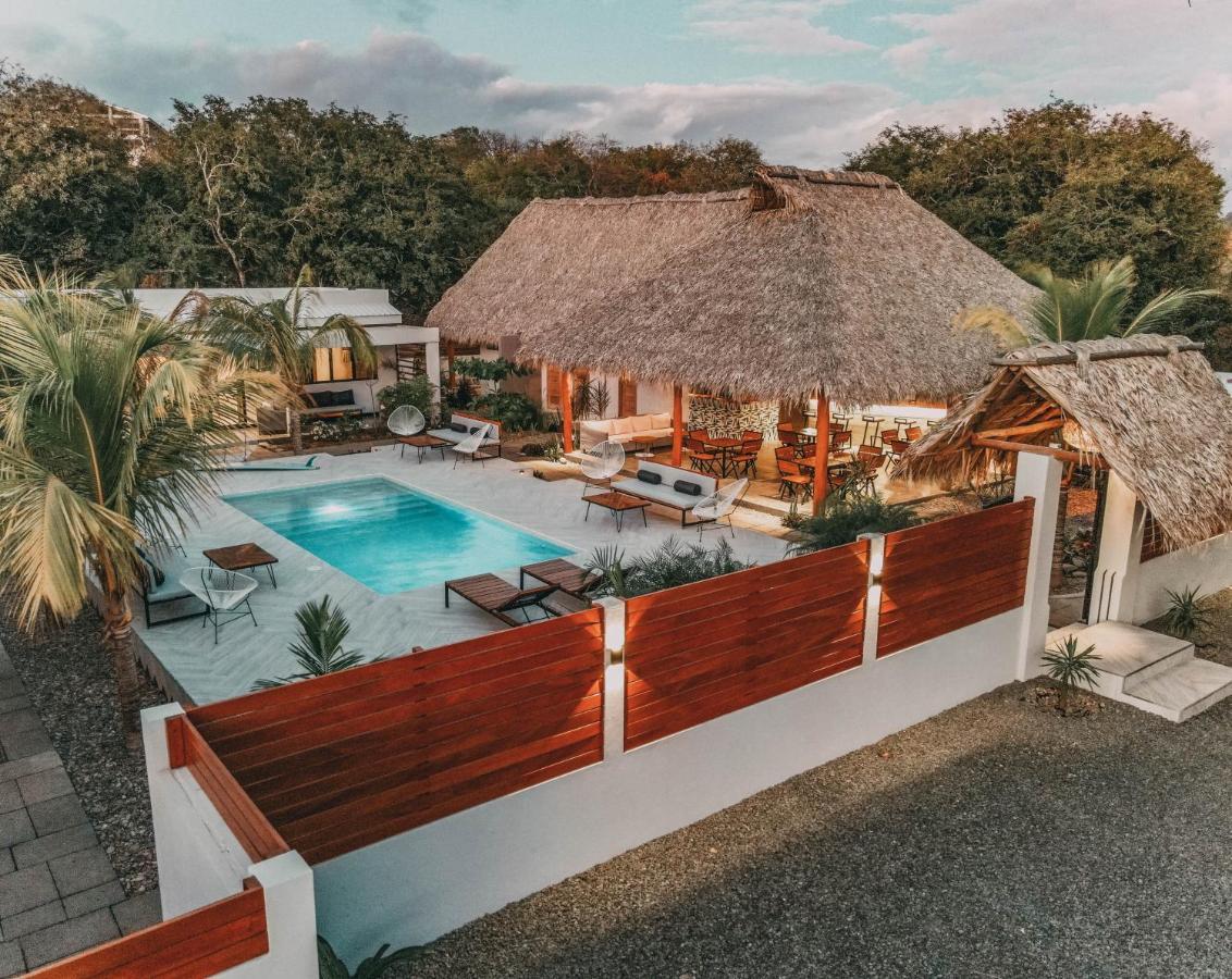 El Pez Surf Hotel بوبويو المظهر الخارجي الصورة