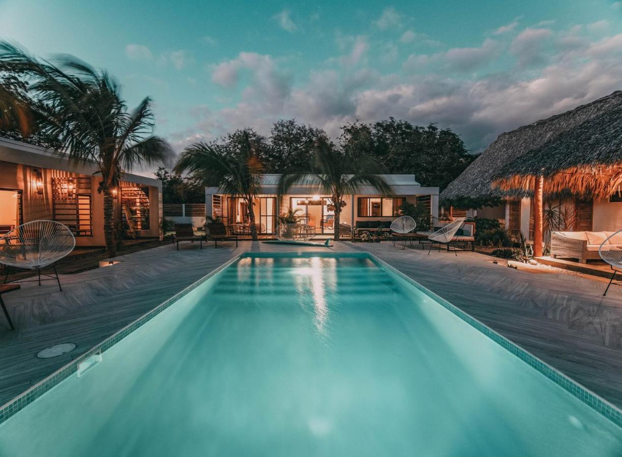 El Pez Surf Hotel بوبويو المظهر الخارجي الصورة